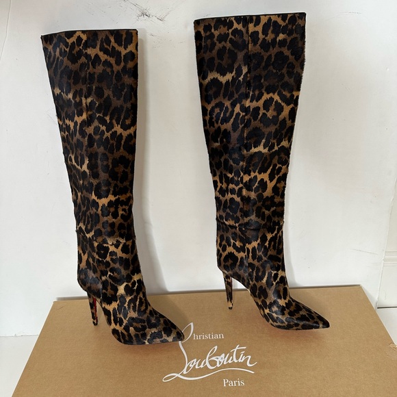 NWB Louboutin Astrilarge Botta 100 Leopard Print Pointed Toe Pony Boots 38.5 - Picture 10 of 15